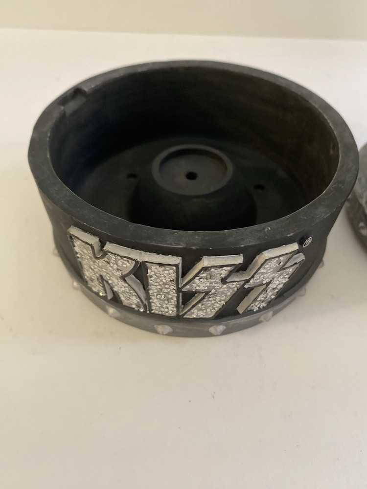 2003 Kiss Signature Network Stick Cone Incense Burner