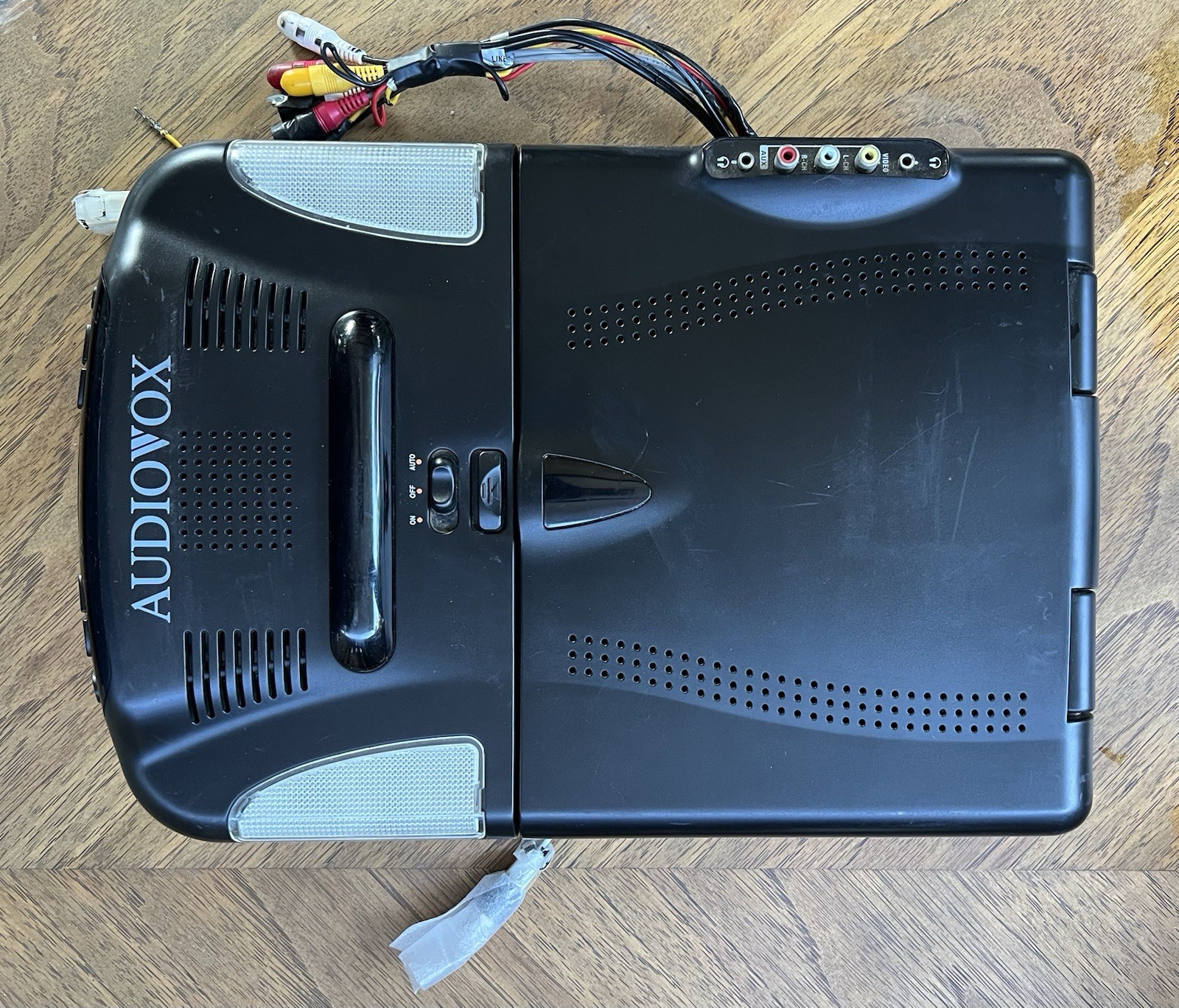 Audiovox VOD1048 10” Overhead Monitor And Dvd Player Universal