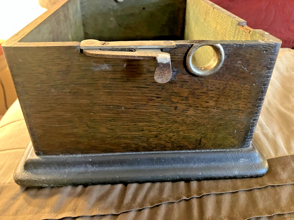 EDISON STANDARD MODEL A PHONOGRAPH CASE BOTTOM