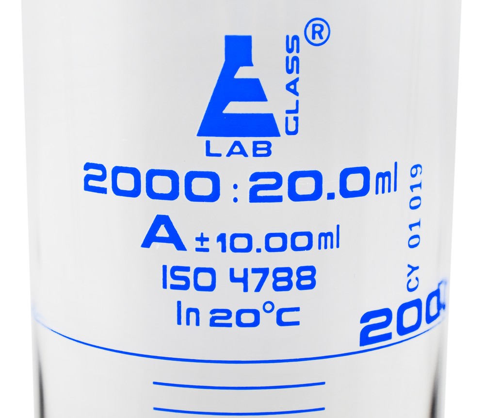 Eisco Labs 2000ml Graduated Cylinder, Class A, Blue Graduations, Hexagonal Base