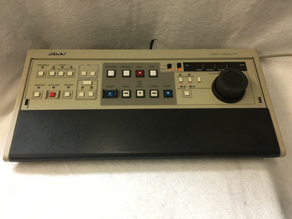 SONY BVU-950 (Front control panel only)with BK-803 Case & BK906 panel extension