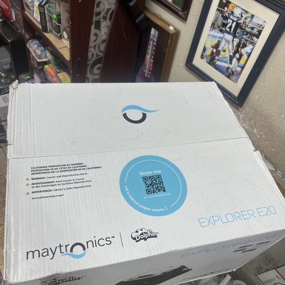 Dolphin Explorer E20 Robotic Pool Cleaner *NEW SEALED* 99996148XP