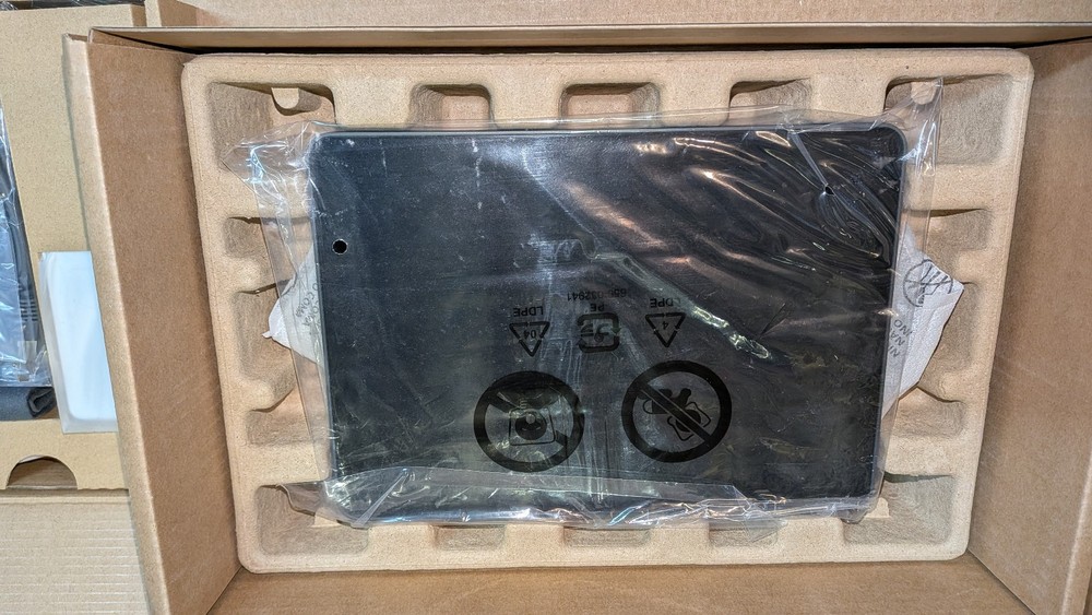 Logitech TAP Touch Controller with CAT5E Kit -- 939-001950