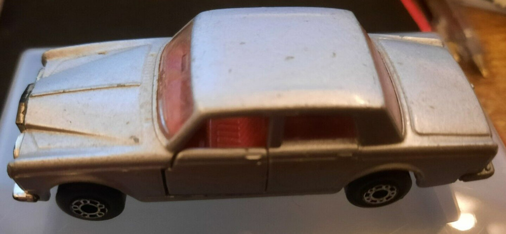Matchbox 1-75 Die cast MB39 Rolls Royce Silver Shadow