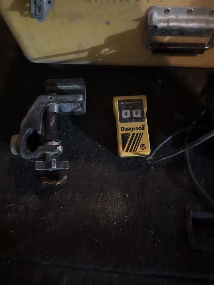 SPECTRA PHYSICS DIALGRADE PIPE LASER WIRELESS LINE LEVEL L1165 OLDER MODEL