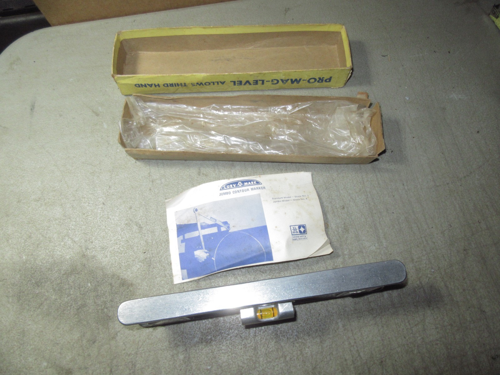 Vintage Pro-Mag- Level CURV-O-MARK Magnetic Inclinometer w/box barely used look