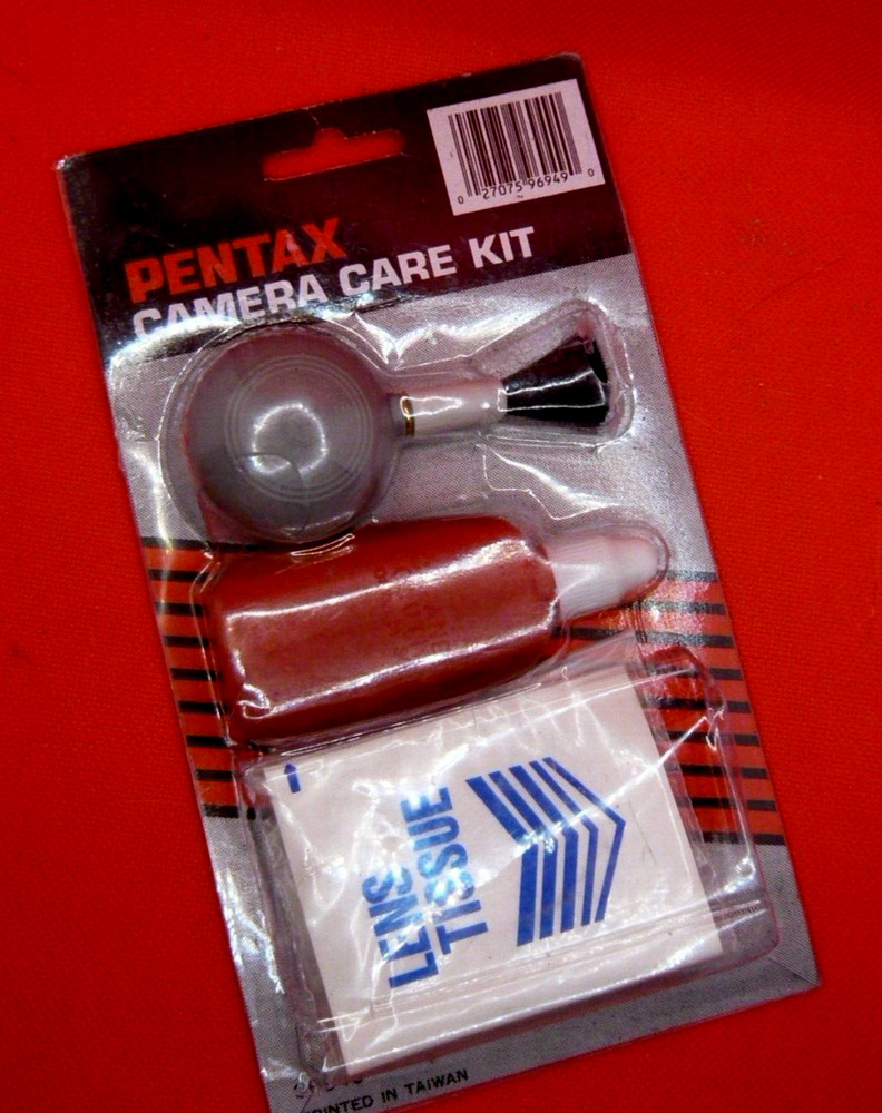 PENTAX Lens Cleaning Kit . New !