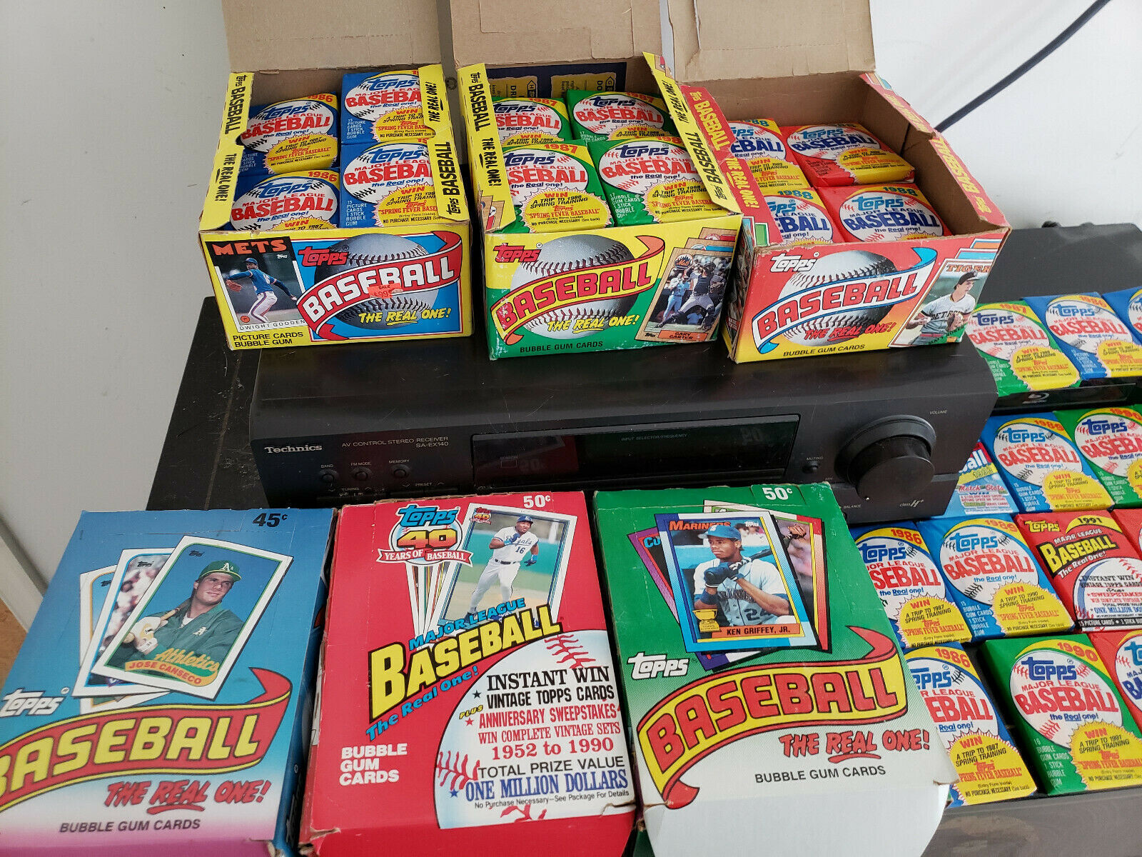 10 Unopened Vintage Topps Baseball Wax Packs From Mid-80s/Early 90s (150+ cards)
