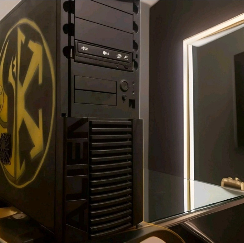 Alienware Area-51 2002 Steel Dragon ATX Chieftec PC Tower Computer Case