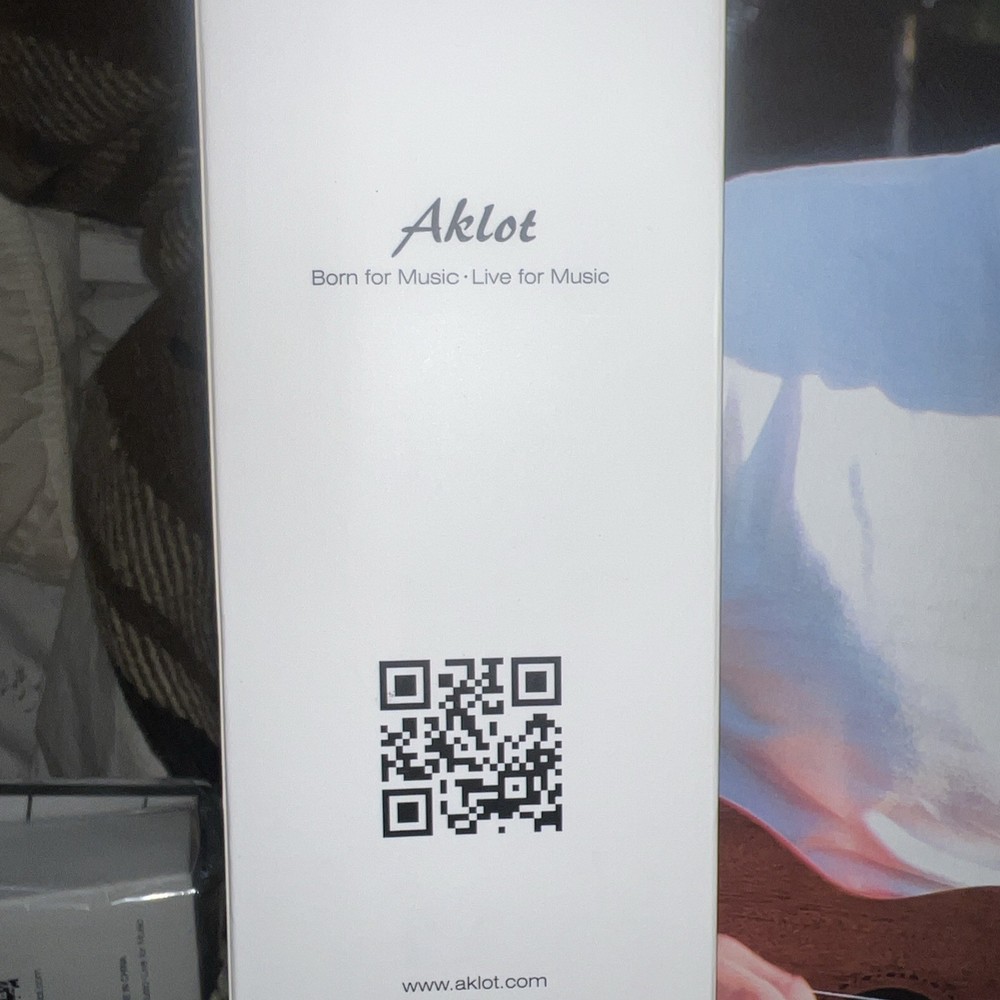 Aklot ukulele Complete With Everything You Need!