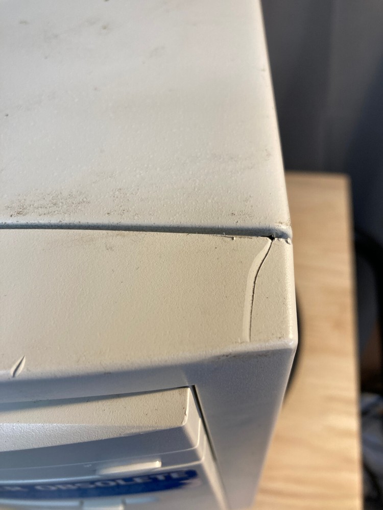 Emachines e-tower 433i NEVER OBSOLETE Desktop PC 32MB RAM + Windows 98 SE