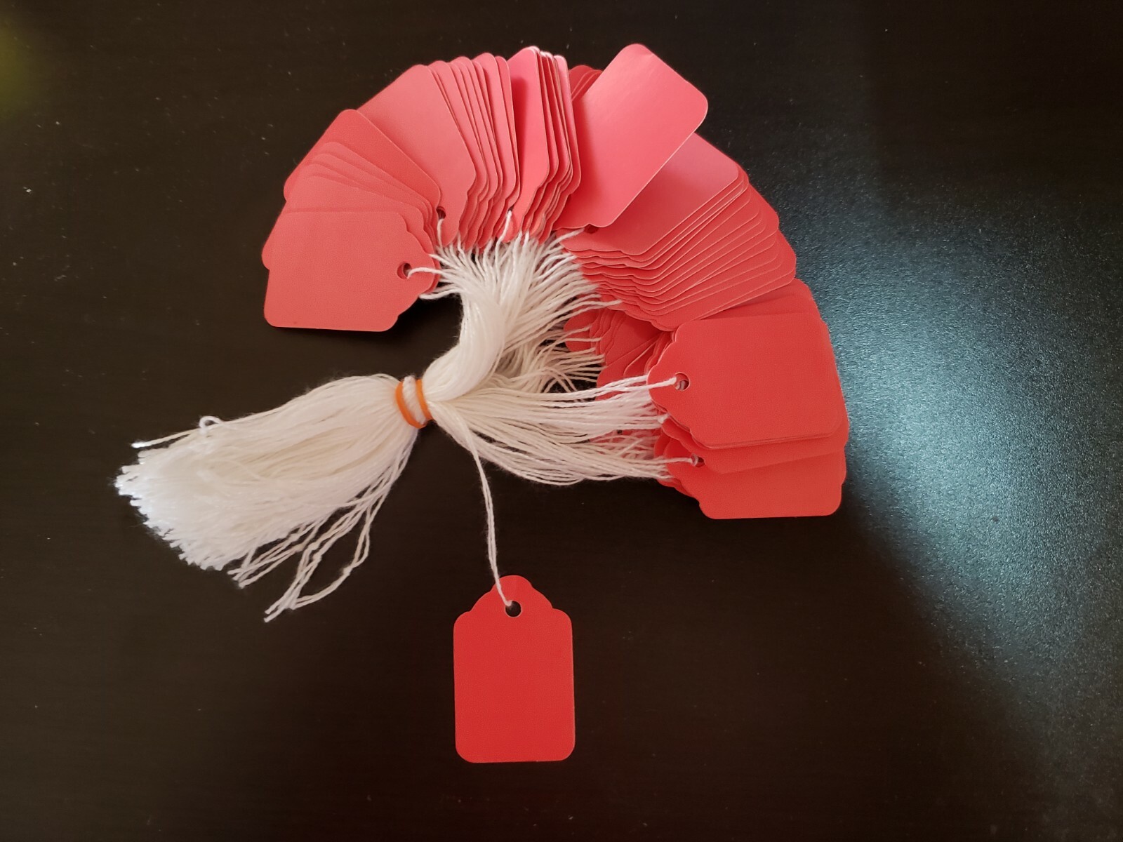 1000 Red Price Tags String Merchandise Garment Hang Coupon Strung Label Retail