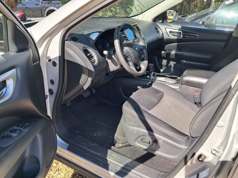 PATHFINDR 2018 Glove Box 4811591