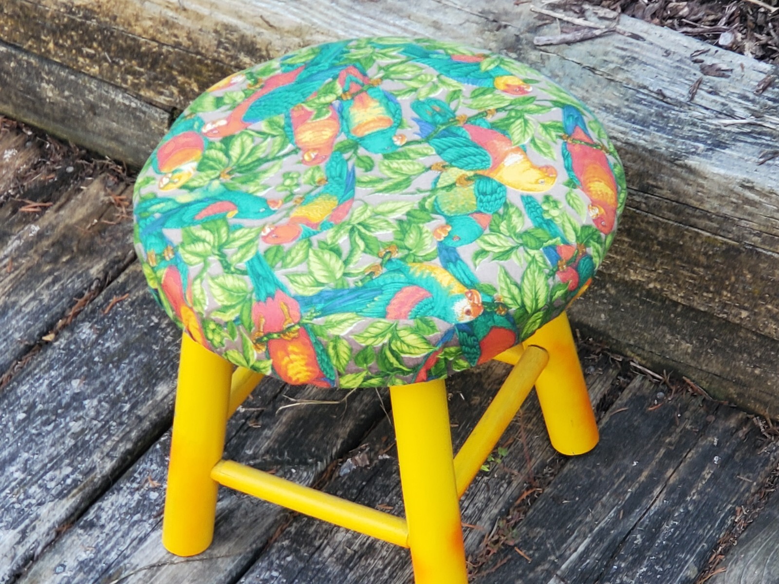 Parrot Jungle Paradise Love Birds Footstool Wood Base Colorful Hand Made As Is