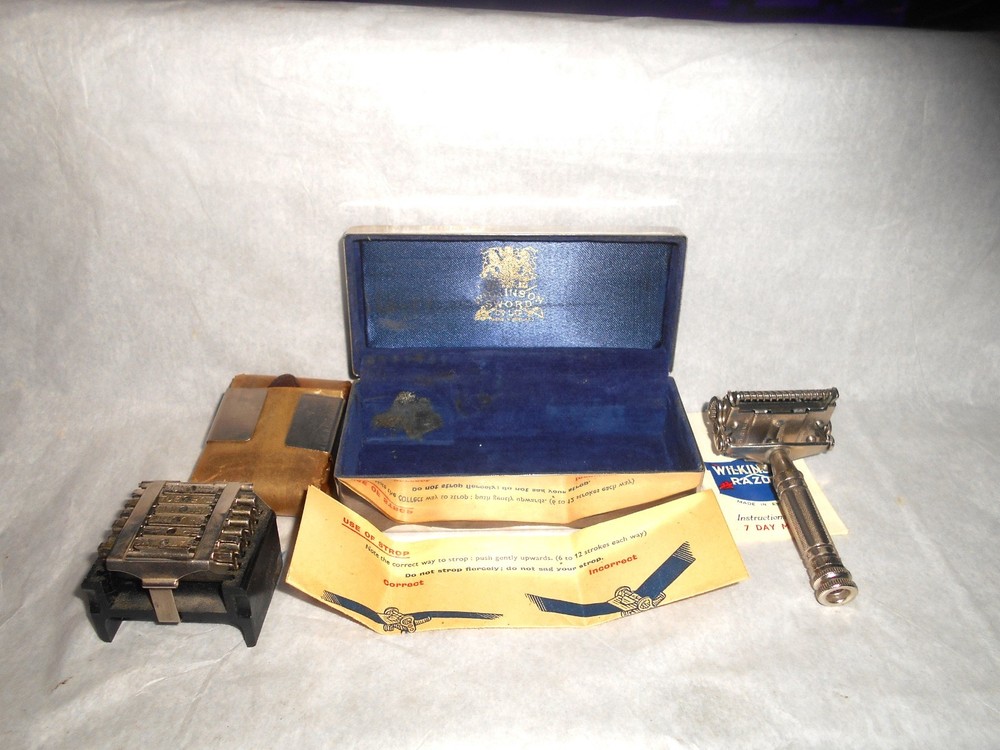 Wilkinson Sword Co. Ltd. "Empire Model 7 DAY SET W 30"