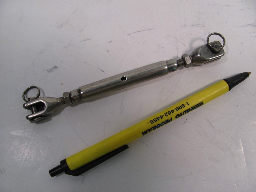 3/16"  TURNBUCKLE JAW JAW SOLID BODY STAINLESS