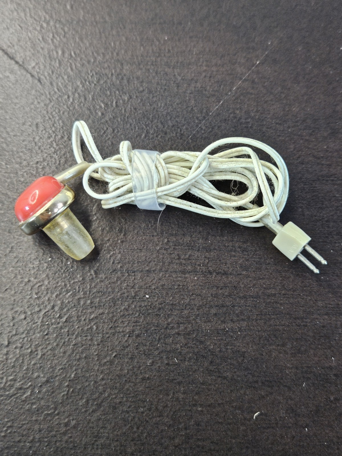 1962 Standard Micronic Ruby Micro Transistor Radio, Model SR-G430, 7 Transistors