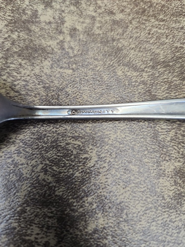 1940 Oneida Community Silver Plate Milady Pattern Teaspoon