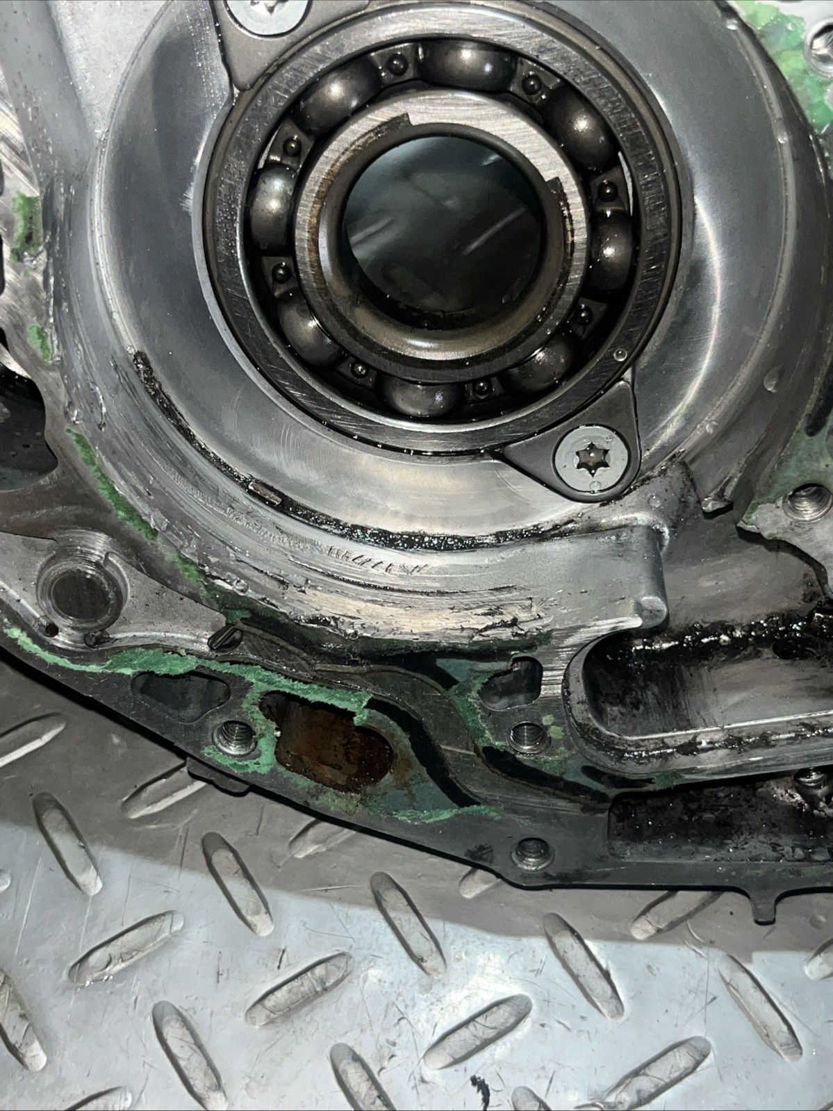 08-09 HONDA CRF250R CRF 250R OEM Left RIGHT CRANK CASE CRANKCASE Engine DAMAGED