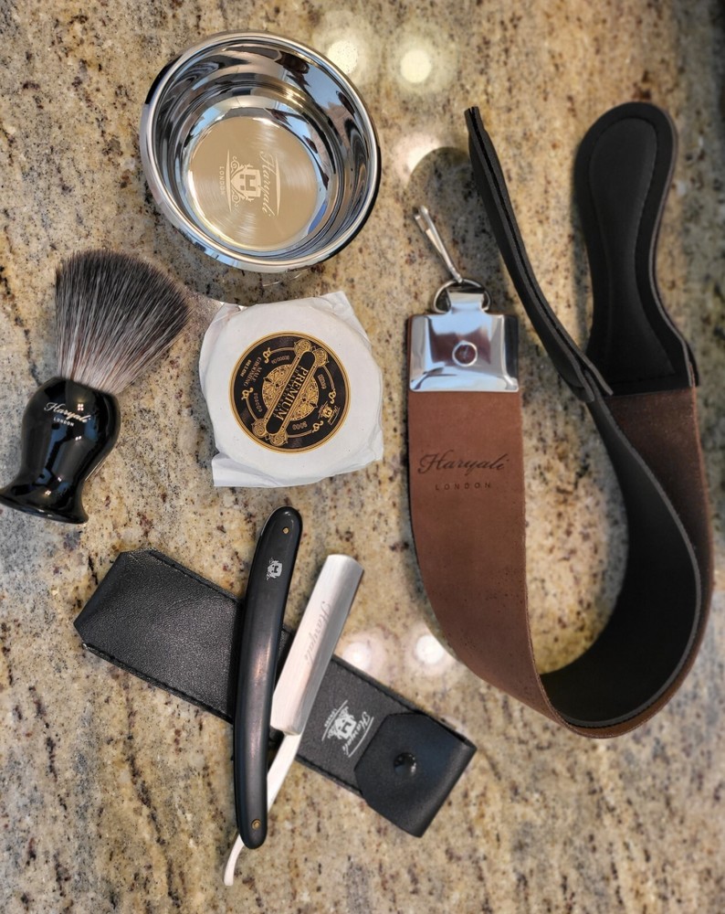 Branded Gift Set with Classic Shaving Items