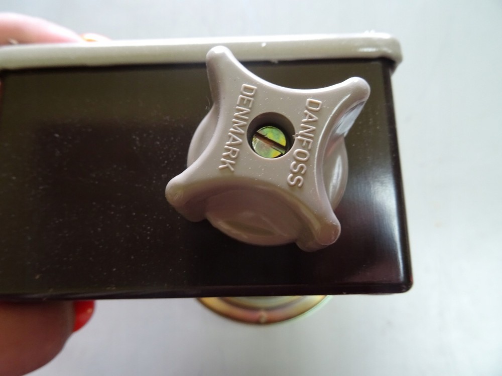 Danfoss RT113 Temperature Controller 017-5196