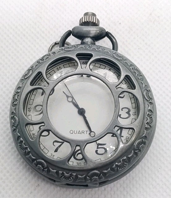 Vintage Style Quartz Pocket Watch Hunter Case Ornate Floral New Battery Works