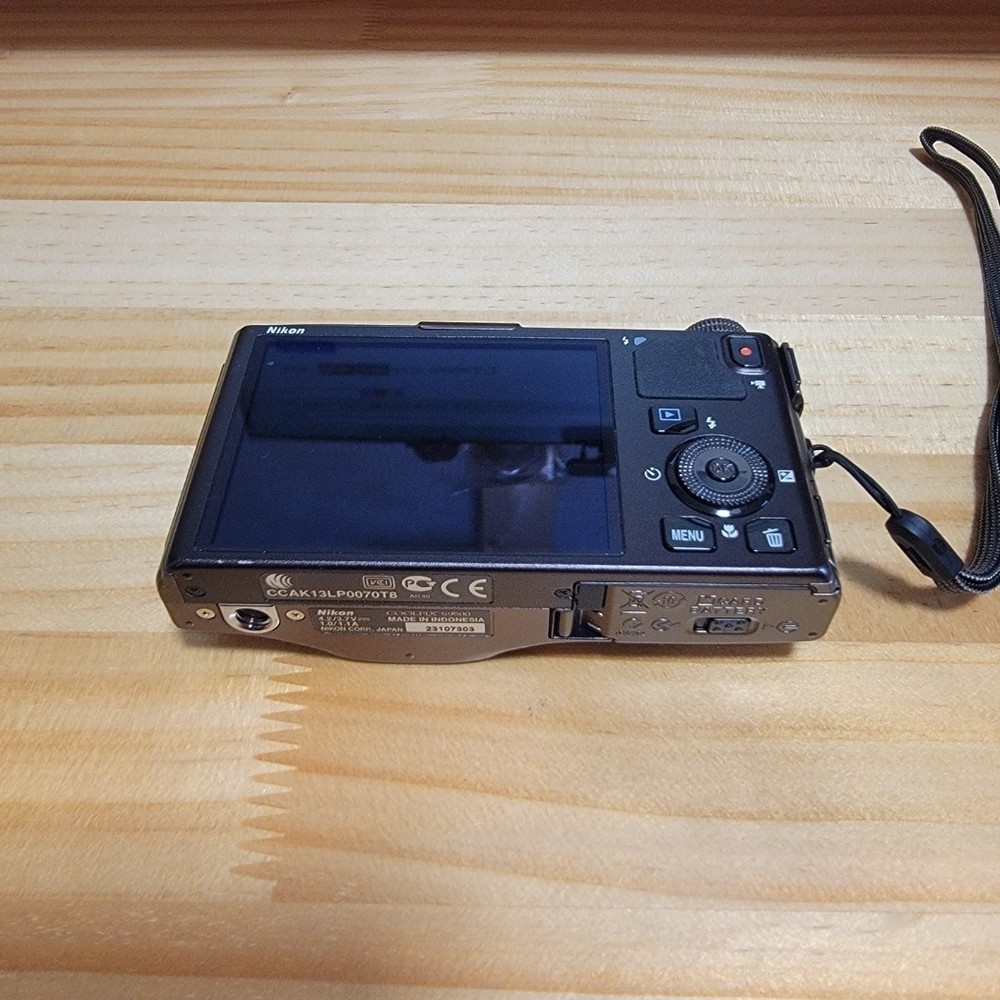 Nikon Coolpix S9500 Brown