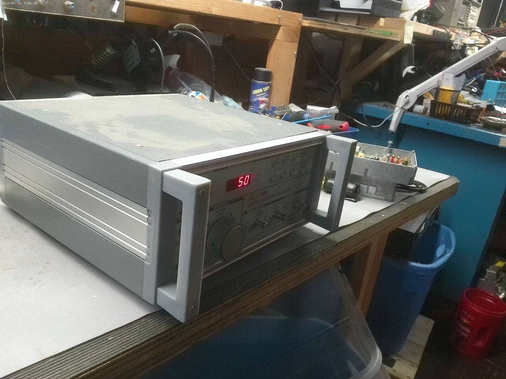 Trilithic DLC-600 Digital Leakage Calibrator RF Frequency Powers On