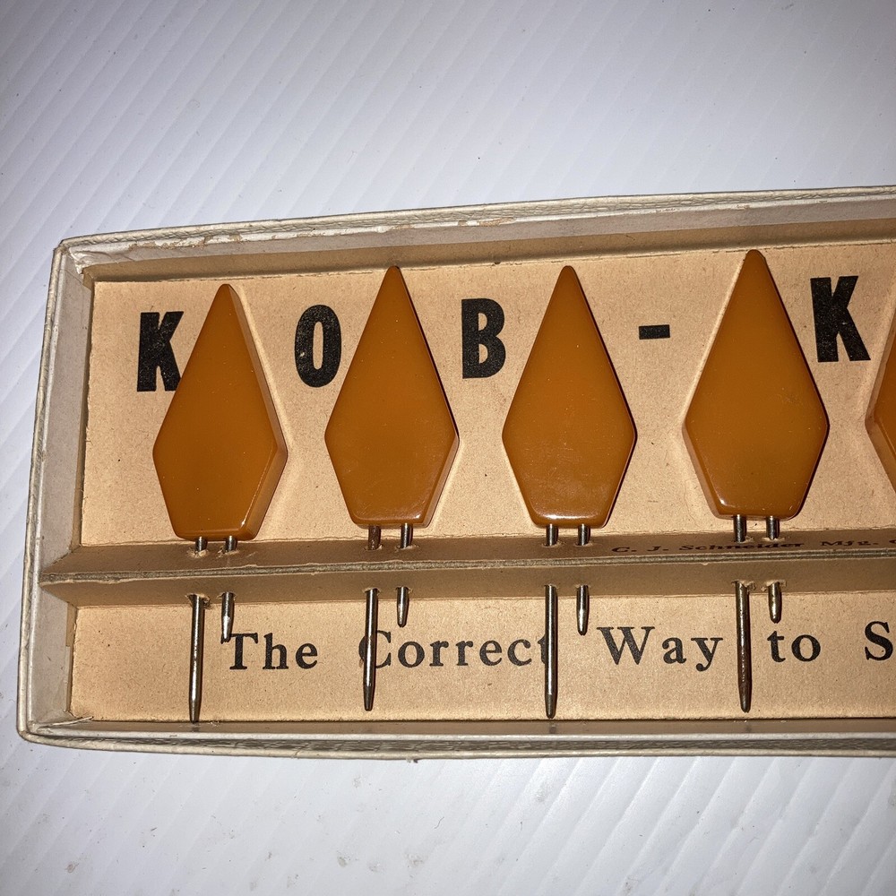 Vintage Bakelite / Catalin Corn Knobs Butterscotch F6-47