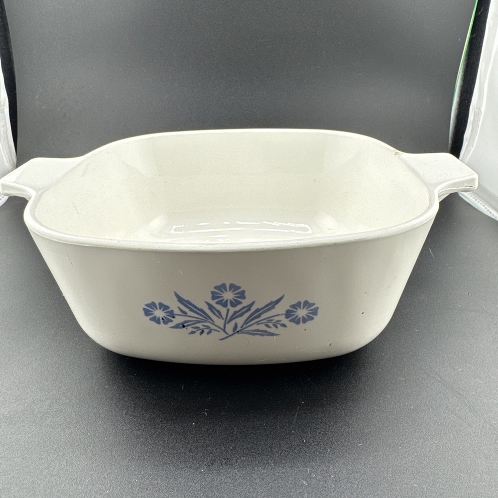 CorningWare casserole dish Bottom Only 7”