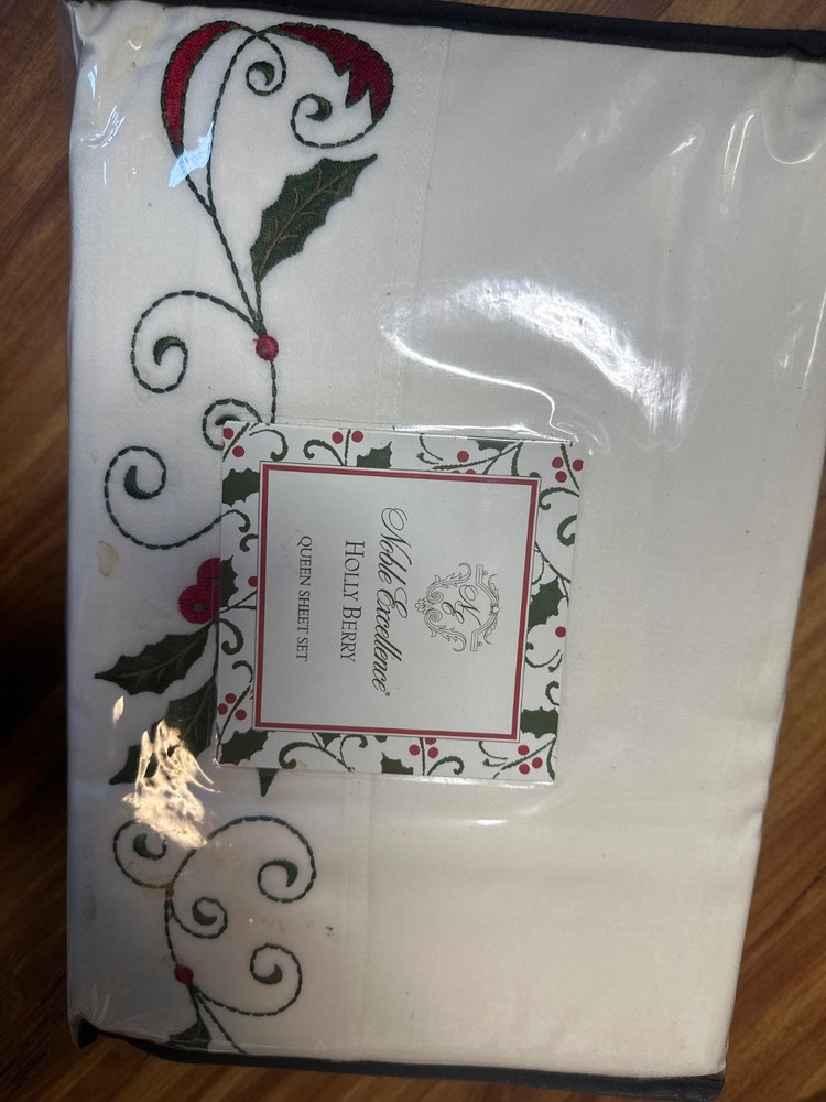 Christmas Quilt & Sheets