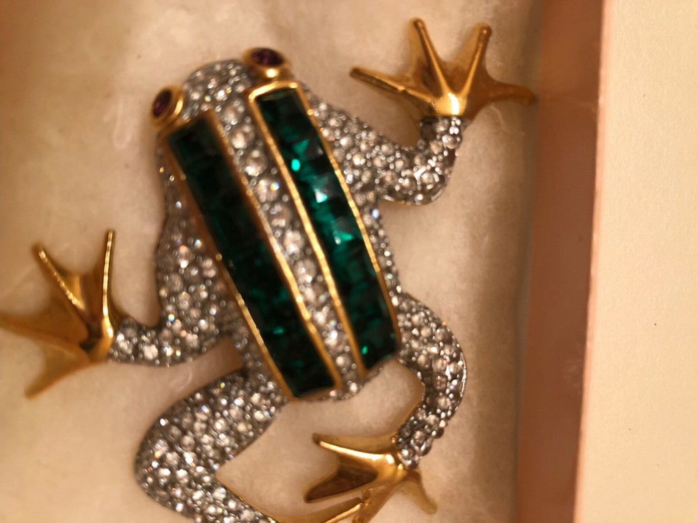 Frog Rhinestone Pin