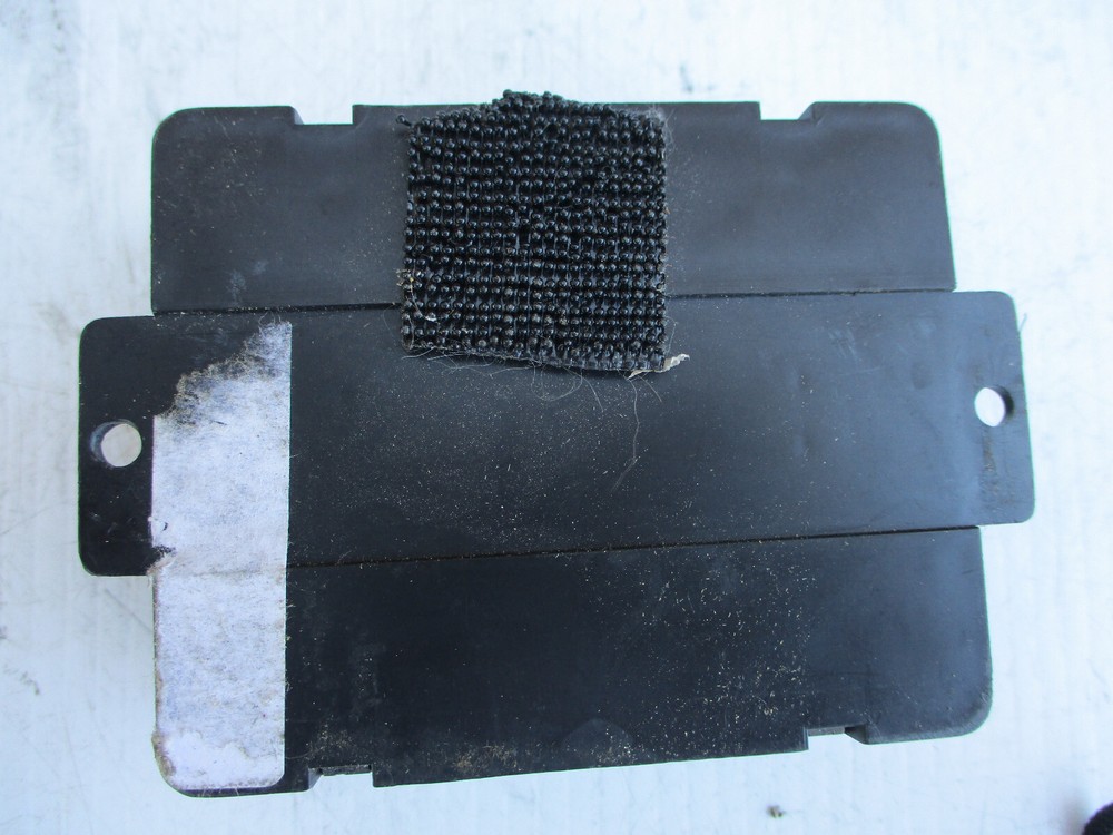 parting out 2005 BMW K1200LT electrical box