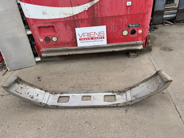 FREIGHTLINER FREIGHTLINER FL70 FRONT BUMPER