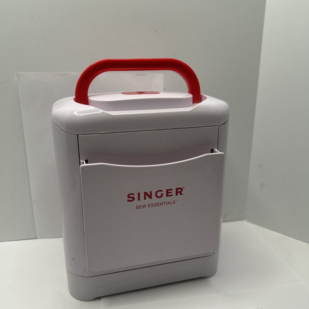 SINGER Sew Essentials Foldup Case Sewing Kit Portable Organizer w/ items include