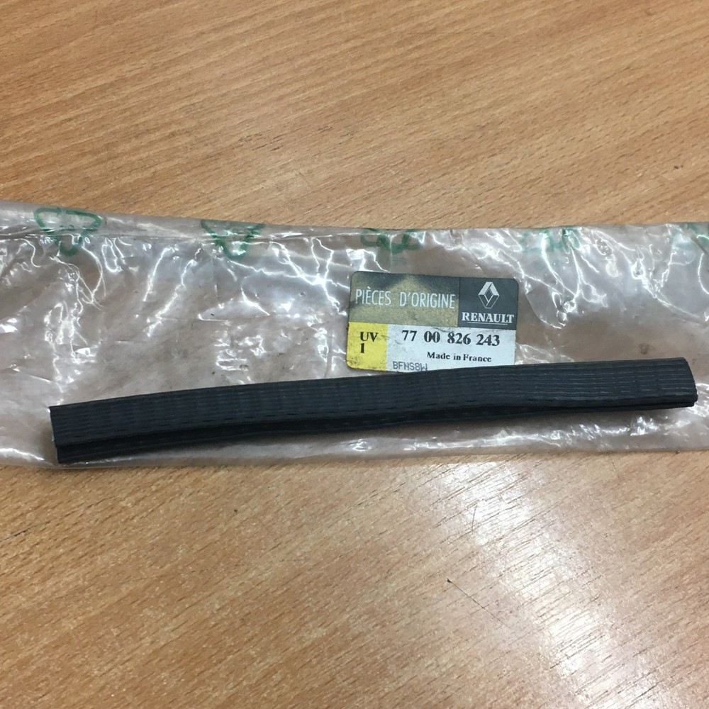 Renault Trafic II Engine Cable Harness Protector Pad Edge Genuine 7700826243