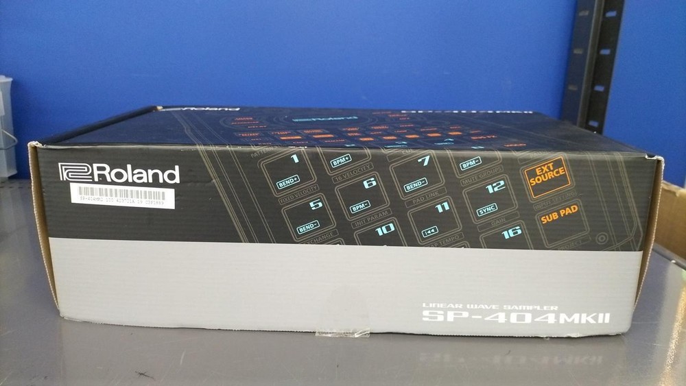 ROLAND Sampler SP-404MK2 From Japan