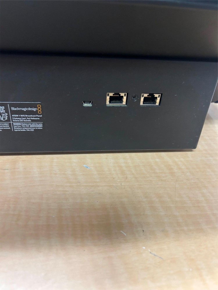 ^^ BLACKMAGIC DESIGN ATEM 1 M/E BROADCAST PANEL (LSP98)