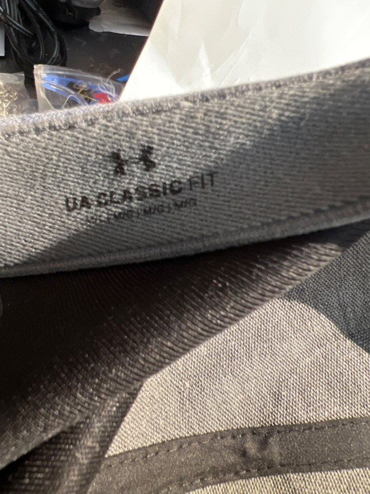 Under Armor hat blue sz7 Nwot