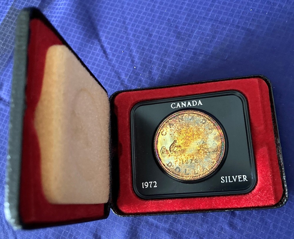 CD132 Canada 1972 Mint Coin Set Non Silver Dollar UNC