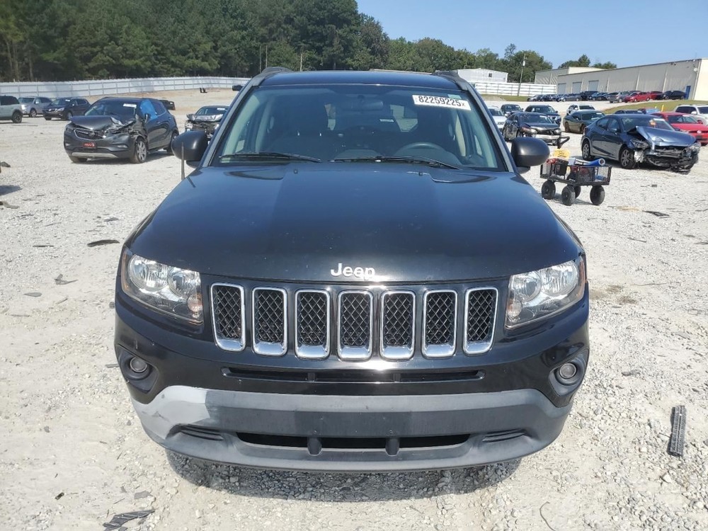 COMPASS 2015 Glove Box 4886672