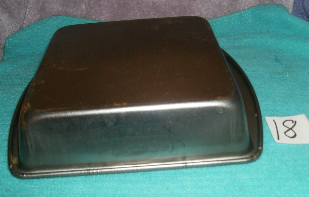 PREOWNED ECKO SILVER SQUARE CAKE PAN 8" x 8" #WORKS GREAT #18