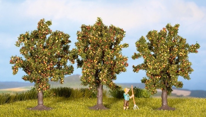 NOCH,3 apple trees 4.5 cm, , NOC25513