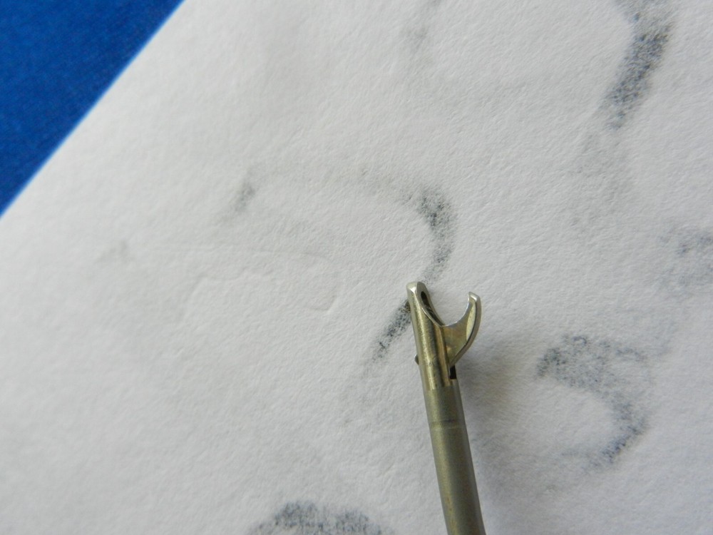 E1988 Shutt Linvatec 2.1633 15 Degree Up Tip Mini Tip Forceps