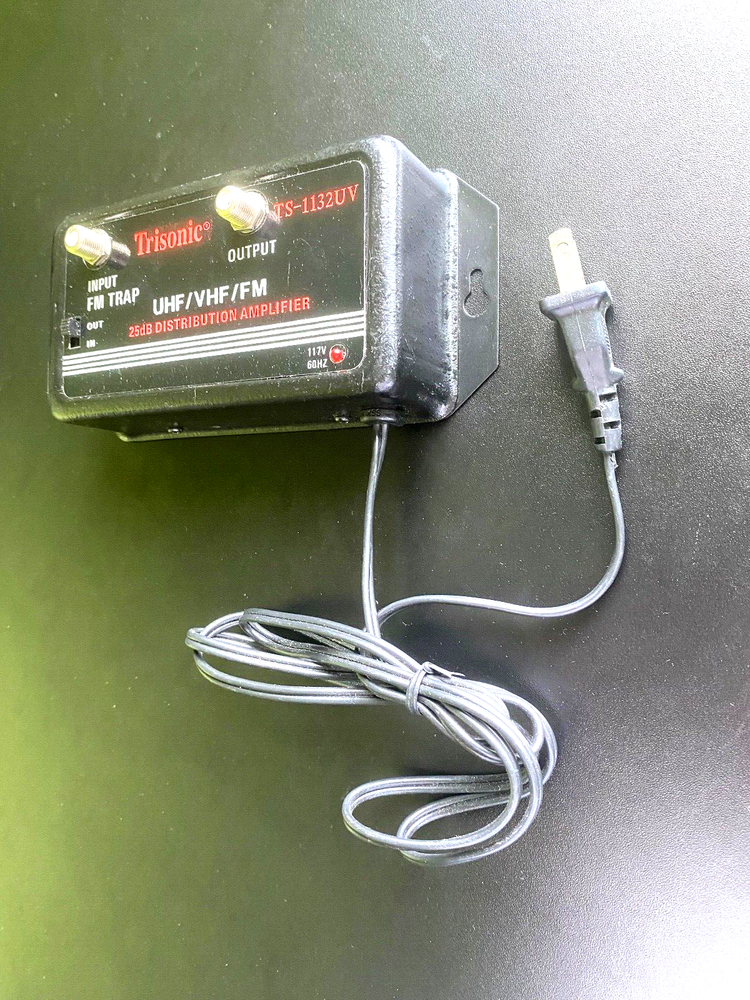 Trisonic TS-1132UV High Performance Distribution Amplifier 25db, UHF/VHF/FM