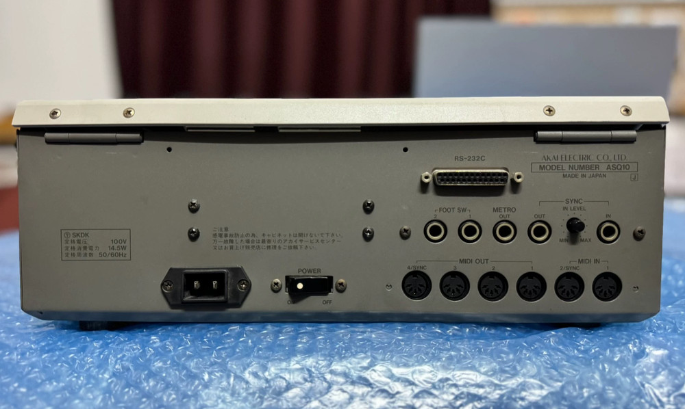 1pcs Akai ASQ-10 sequencer