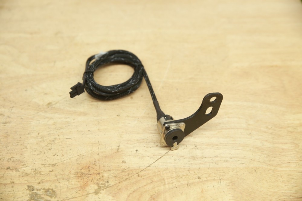 ELE1700335-B Quantum Power Chair Legrest Connection Plug Socket Cable Wire