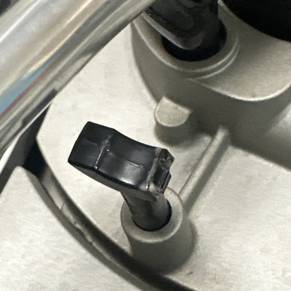 Vintage Technics SL-1650 Direct Drive Automatic Turntable Stacking Spindle READ