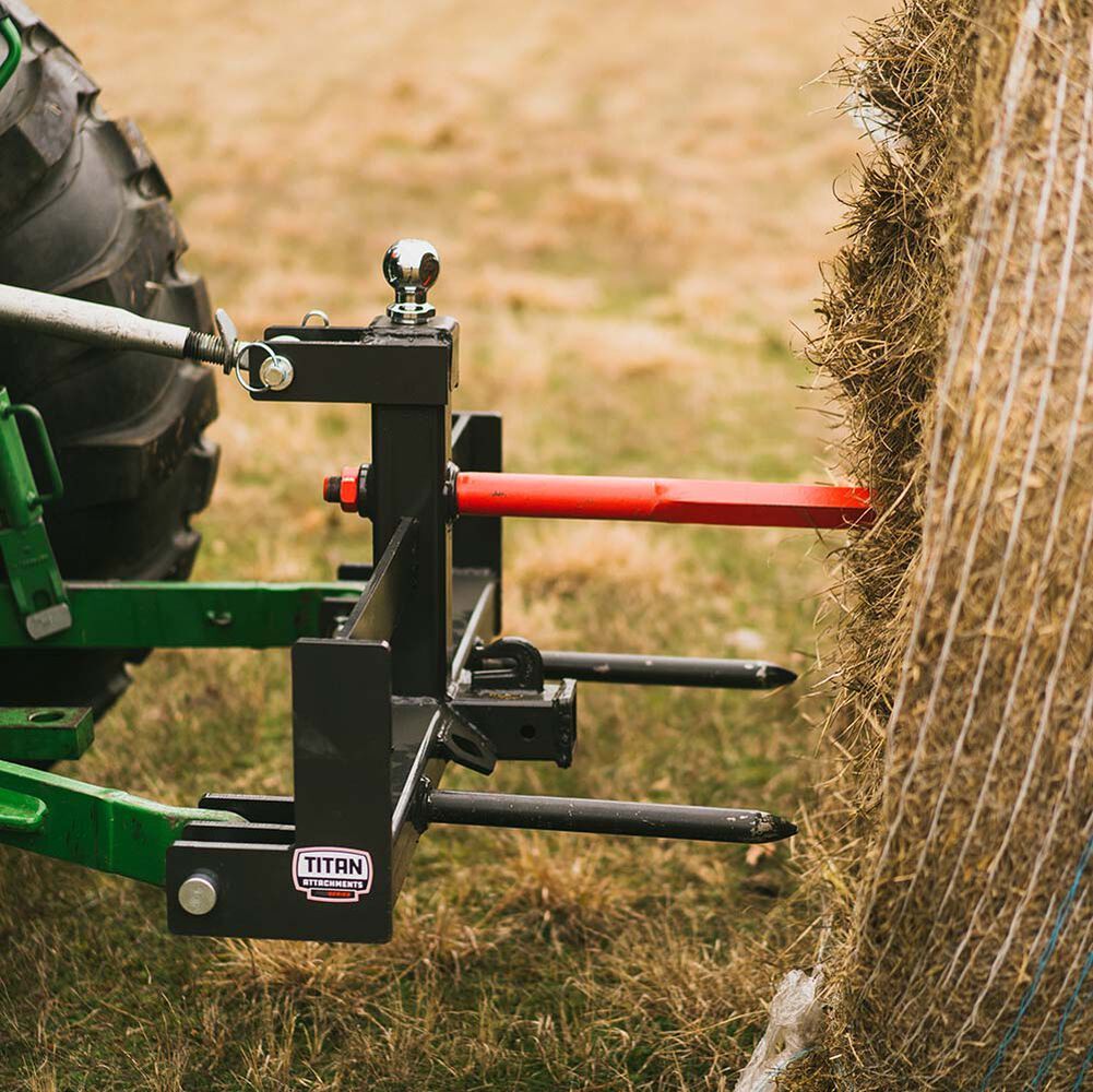 Titan Attachments 3 Point Hitch Receiver Suitcase Rack Cat 1/2