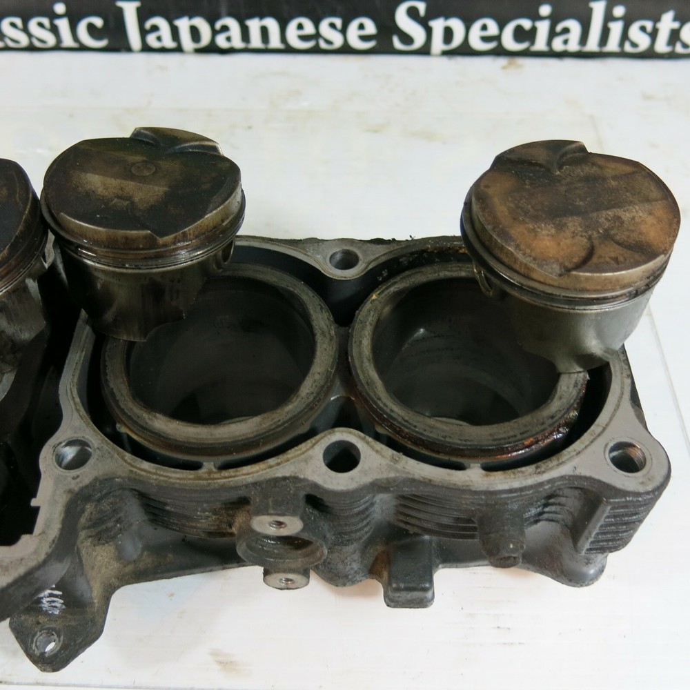 Suzuki RF600 #2 Barrels and Pistons